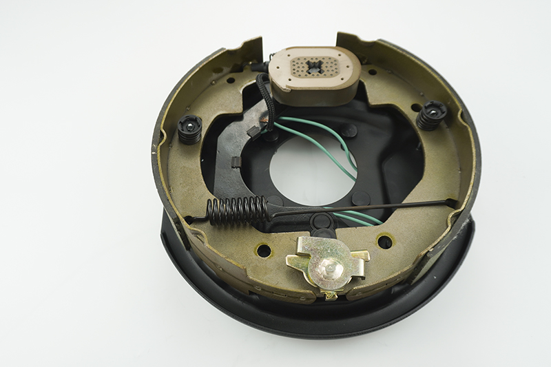 10-inch self-adjusting brake